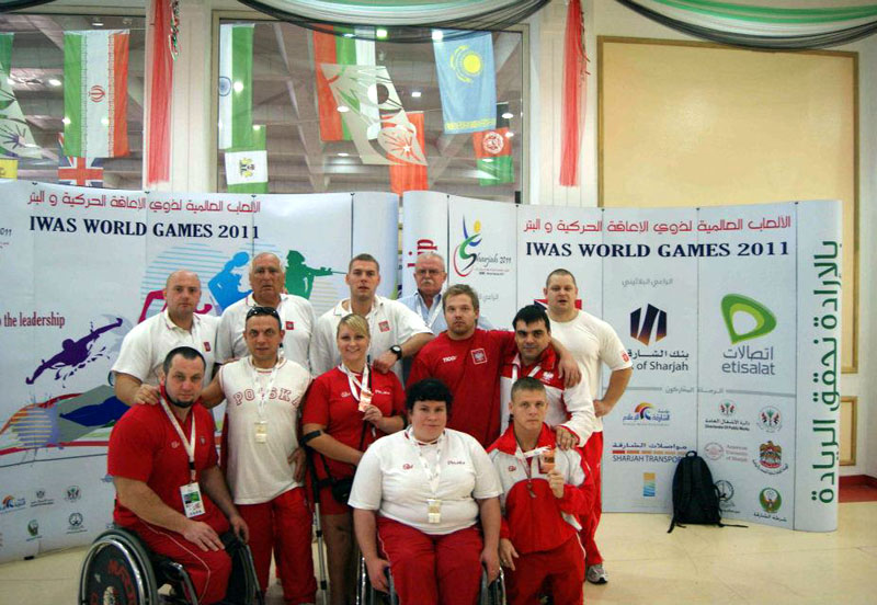 Reprezentanci Polski w podoszeniu ciężarów na World Games wraz z trenerami
