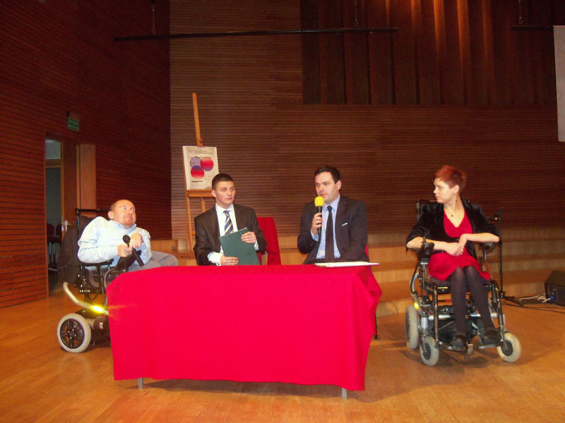 Rozmowa nt. ratyfikowanej przez Polskę w tym roku konwencji ONZ o prawach osób niepełnosprawnych z gościem specjalnym - Kamilem
