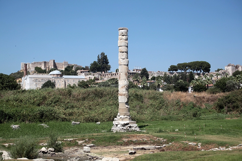 Pozostałości świątyni Artemidy w Efezie