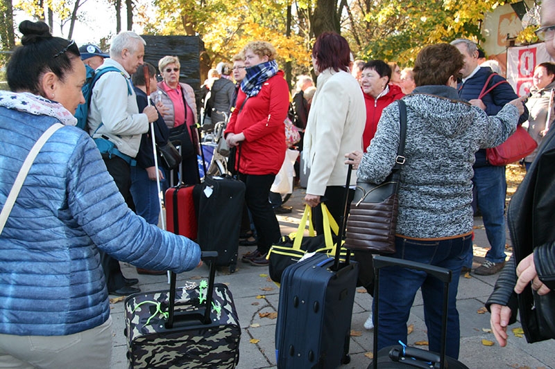 Pod parlament przyjechali niewidomi z rodzinami z całej Polski