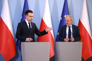 Minister finansów Andrzej Domański i wiceminister finansów Jarosław Neneman