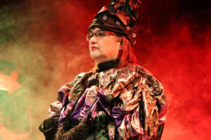 Danuta Damek jako Królowa w "Alicji w Krainie Czarów", lato 2023 r.