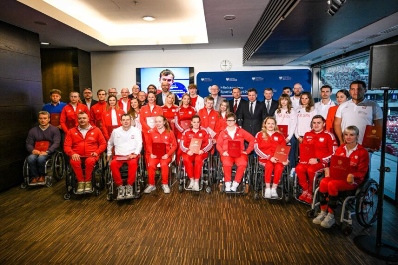 Spotkanie medalistów z ministrem sportu na PGE Narodowym, fot. Bartłomiej Zborowski PKPar