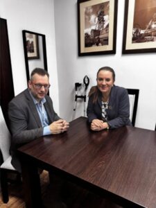 Dyrektor Dorota Konieczny-Simela i Jan Zieliński